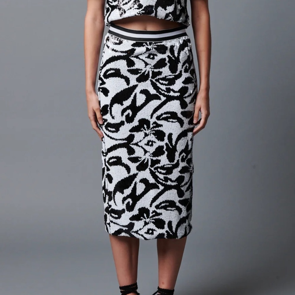 Le Superbe Hibiscus Liza Skirt